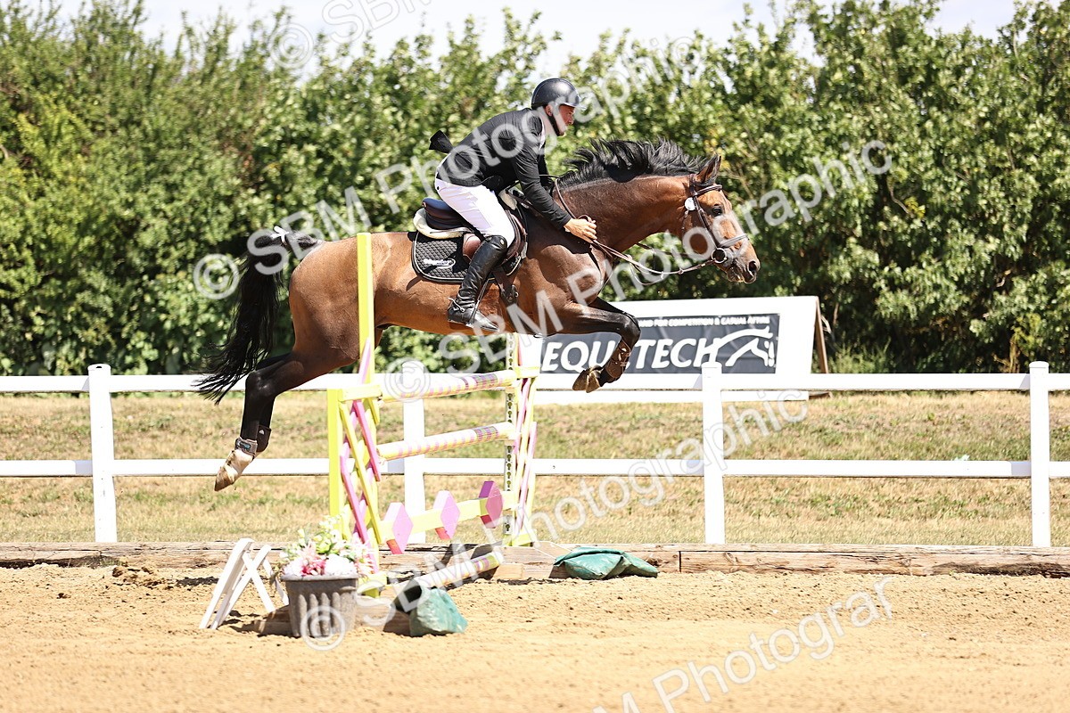 SBM_009986 - Class 9 - Senior Foxhunter - 1.20m Open