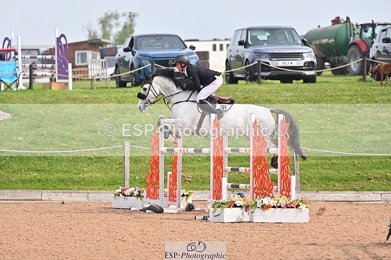 260509-104333-01660 - Cls 26a Snr Foxhunter