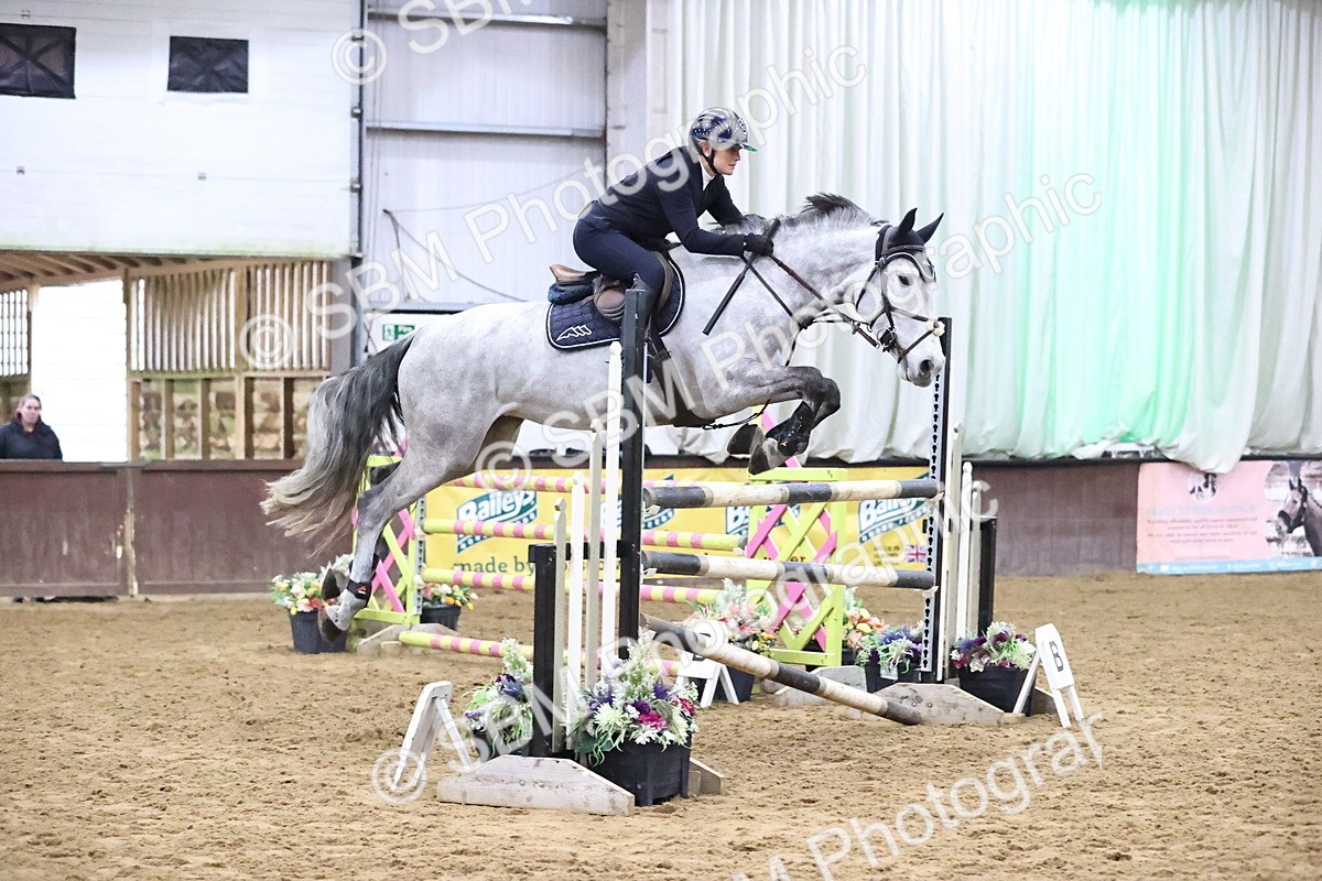 SBM_002341 - Class 11 - Senior Foxhunter - 1.20m