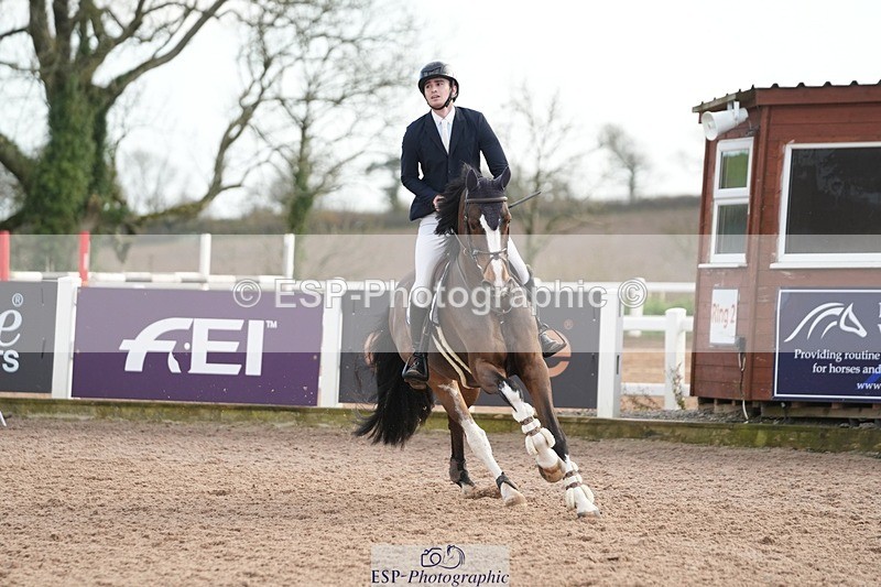 251108-144236-02909 - Cls 16 Snr 1.30m and 1.40m