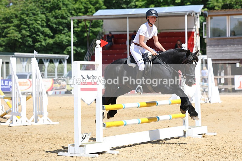 3E7A9676 - Class 8: Senior 80cm