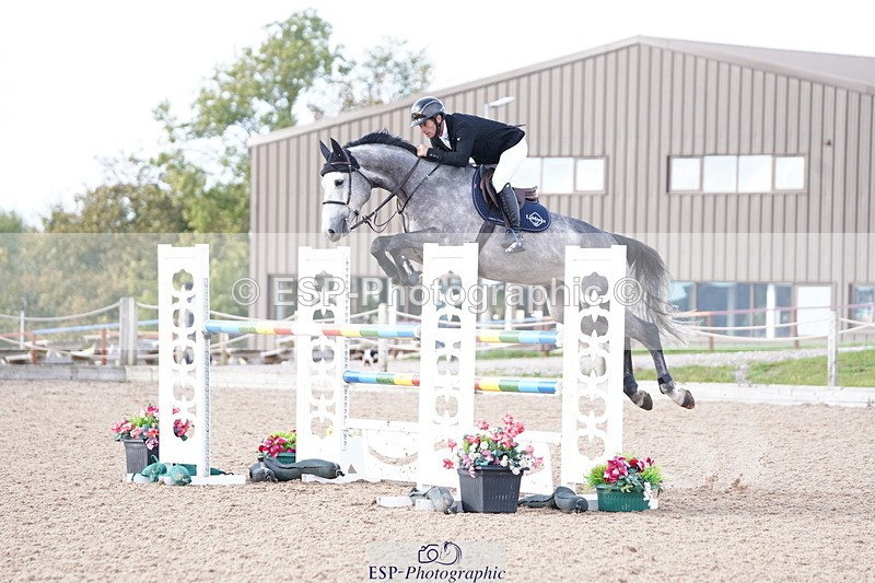 241004A-160304-02729 - Fri 05 Nat 1.30m & 1.40m Open