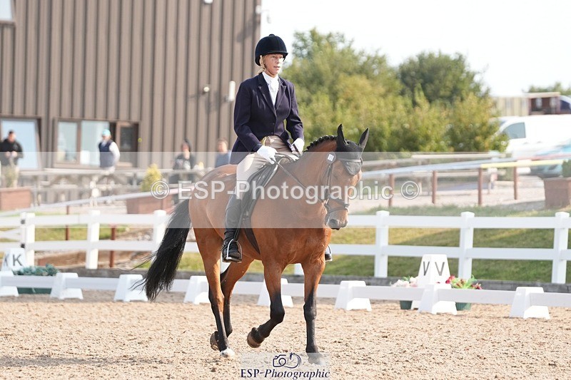 250817-094143-07217 - 157-Camilla.HankinsonChapel.Arch