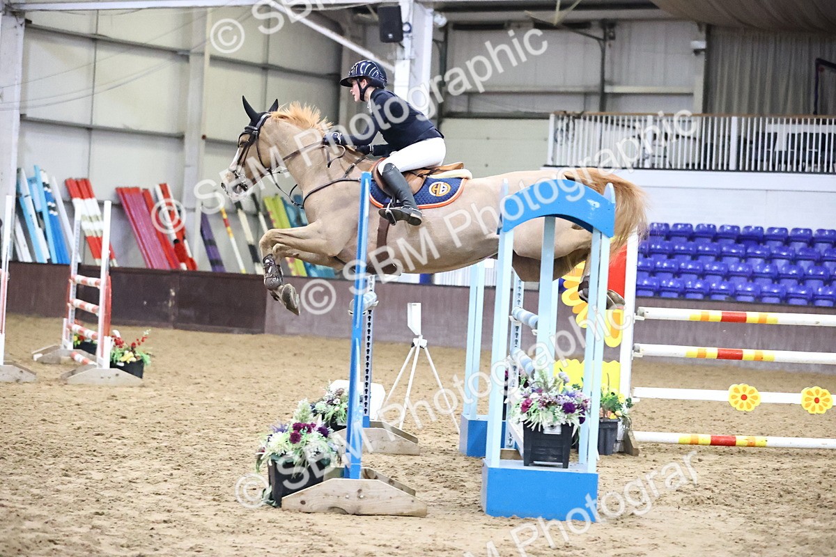SBM_006348 - Class 19 - Senior Foxhunter 1.20m