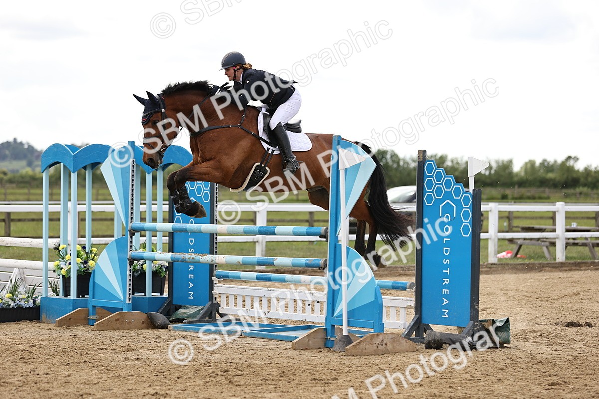 SBM_003472 - Class 11 - Senior Newcomers - 1.10m