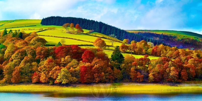 Garreg Ddu Elan Valley Wales - Land