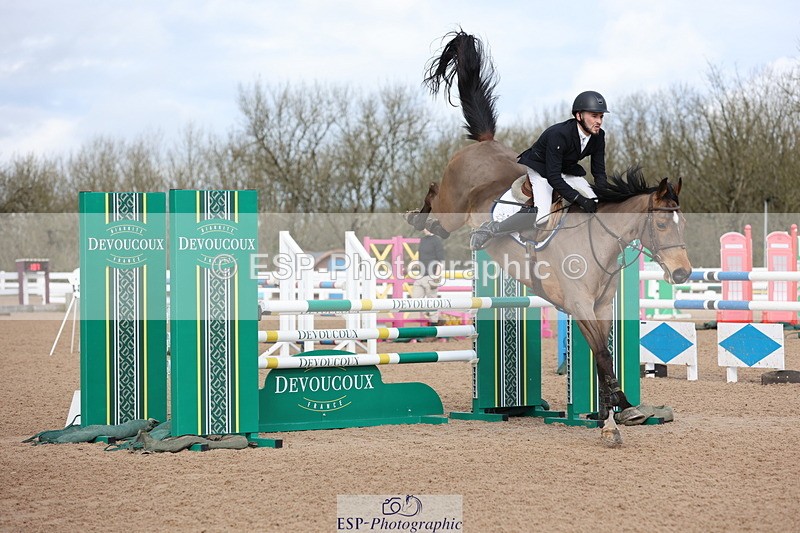 240223A-121429-01147 - Cls 4 Snr 1.05m Open