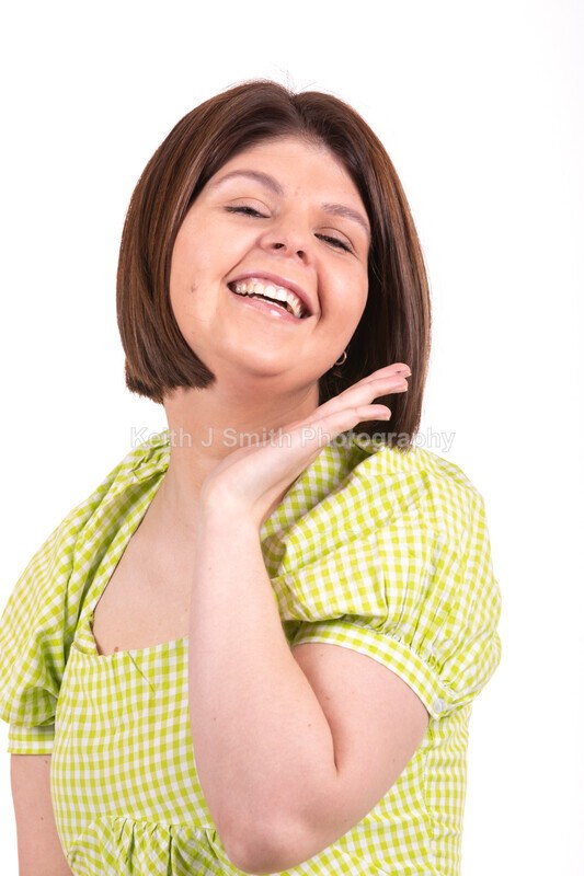 2KJS2763 - Jannie, Kristen & family. Studio