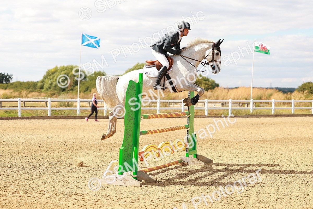 SBM_007361 - Class 5 - Senior British Foxhunter - 1.20m