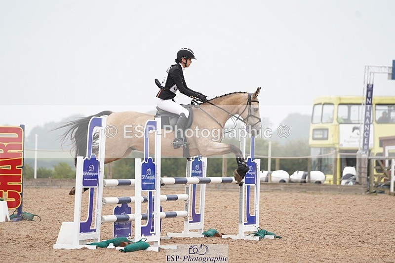 240901A-120940-06805 - 326-Lily.Howell-WOODFIELD.GOLD