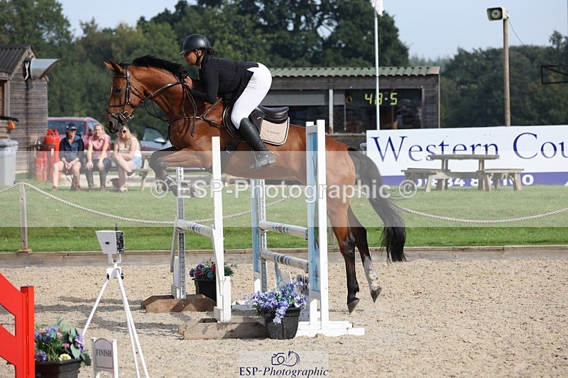 230908-101209-00322 - Cls 6 Snr British Novice & 90cm Open