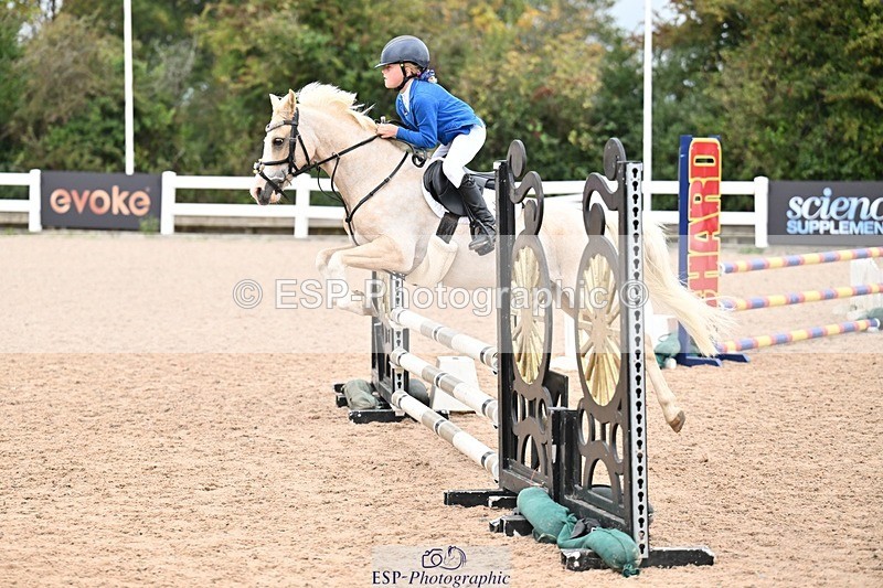 250920-105211-00283 - Cls 22+23 Club and Schools 70cm