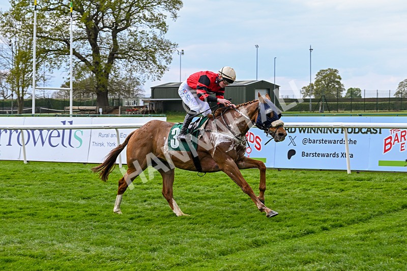 220425-Race 1-Kats Bob-8662 - Race 1