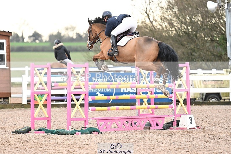 251206-132509-01092 - Cls 13 Snr Foxhunter and 1.20m