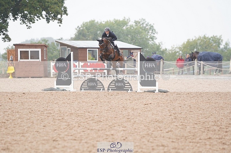 240901A-113140-06604 - 371-Max.Forster-HOLD.ON.MY.HEART