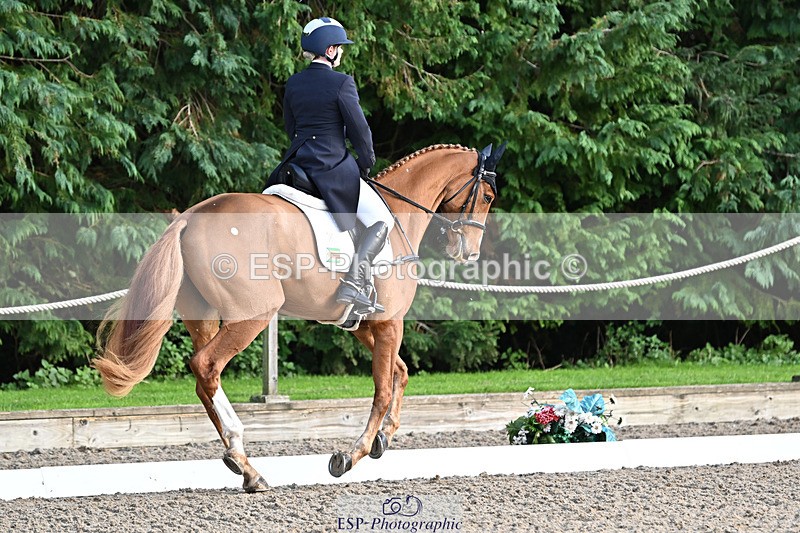 241023-154933-00777 - 010-Julia.Norman-SCOTCH.ON.THE.ROCK'Z