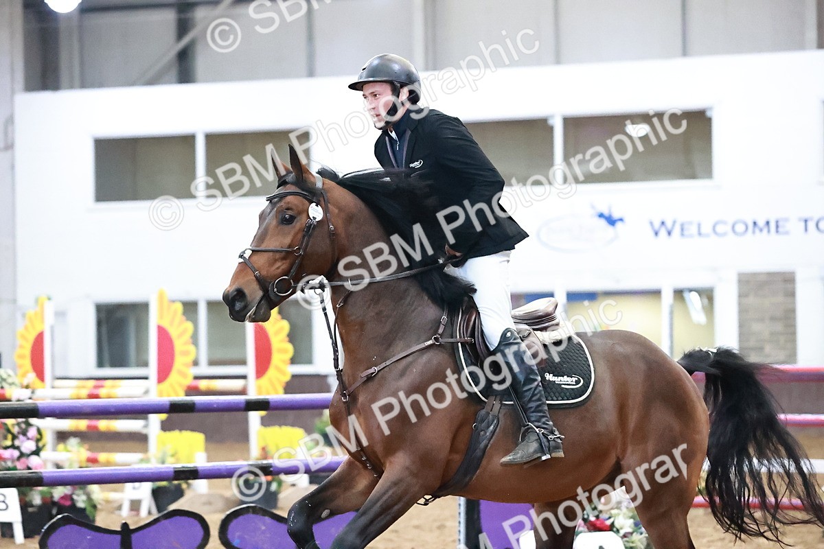 SBM_002907 - Class 11 - Senior Foxhunter 1.20m