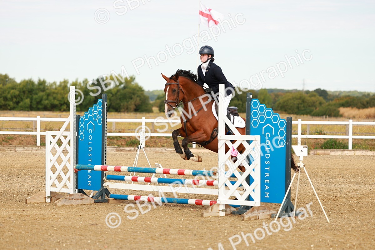 SBM_002016 - Class 8 - Clear Round