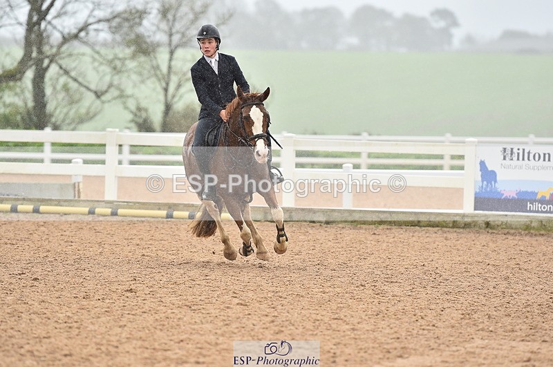 231028A-133634-01720 - Cls 4 Newcomers & 1m Open