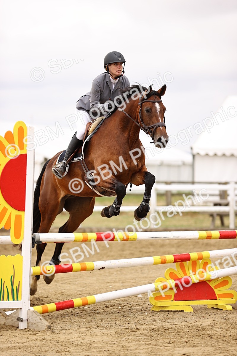 SBM_024744 - Class 9 - Senior British Novice - 90cm