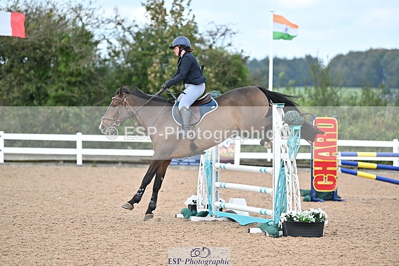 241005A-113215-03402 - SAT Cls 17 95cm Amateur Quali