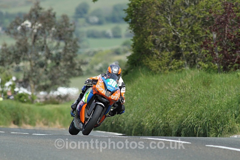 Maria Costello - Bennetts.co.uk Lightweight TT