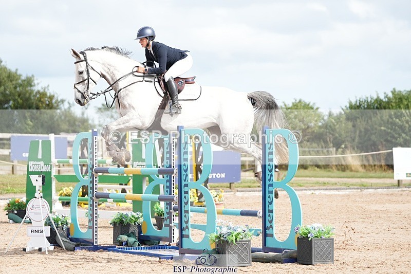 250803-164115-14613 - Cls 30 Redpost Equestrian Senior Foxhunter