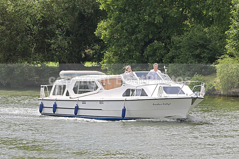140629 ANOTHER FOLLY WT7A8746 - River Launches