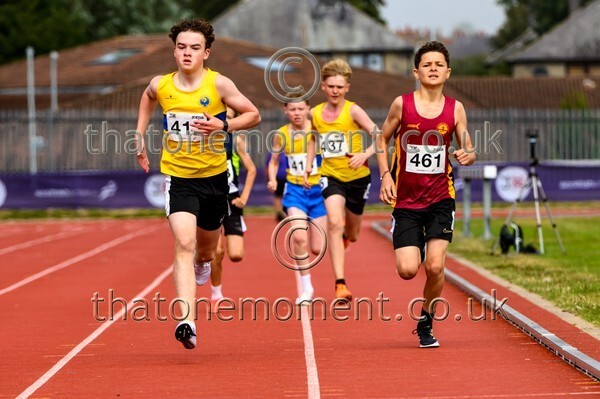 Age25SUN-929236 - Track Male