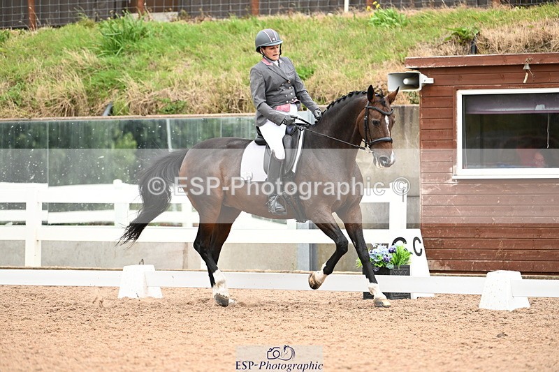 240815A-140847-01952 - 295-Zara.Bassett-Croon.Gravin