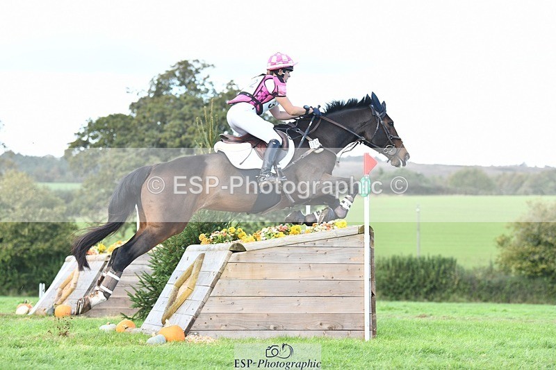 231022-131708-28674 - 312-HALVANNA.THE.LAST.SONG-Holly.Horton-XC