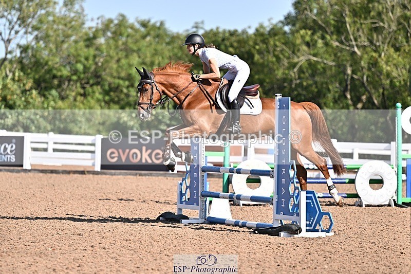 260812-094300-00083 - Cls 2 British Novice and 90cm