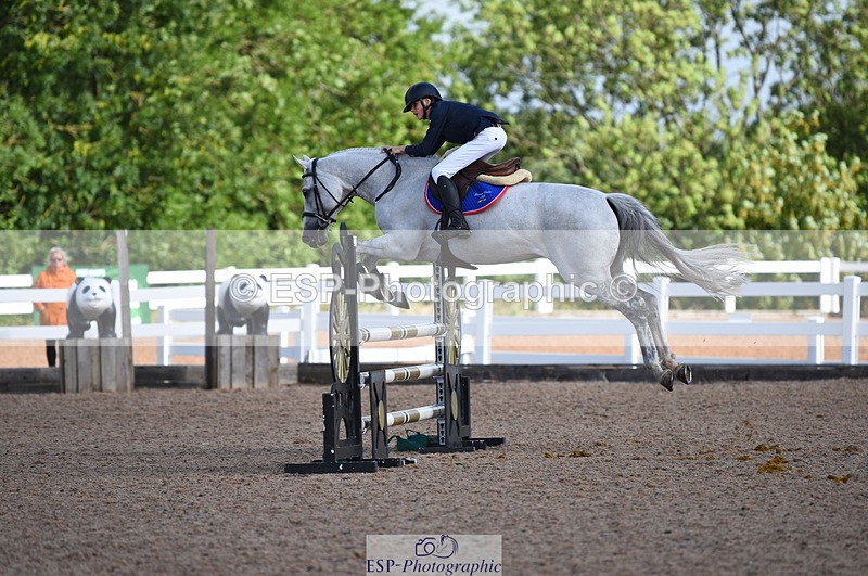 230715A-091228-00026 - Cls 10 Children on Horses 95cm