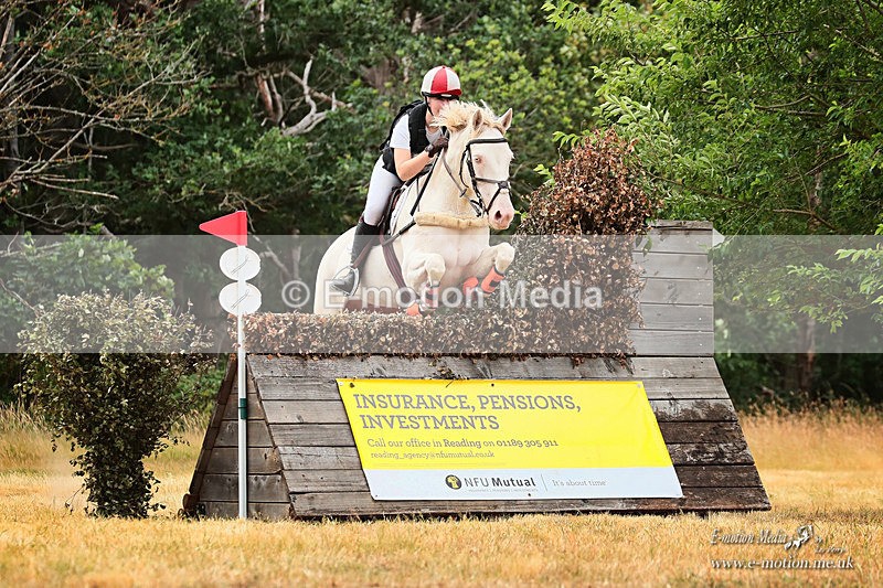 BEXC 280626 95a - Equestrian