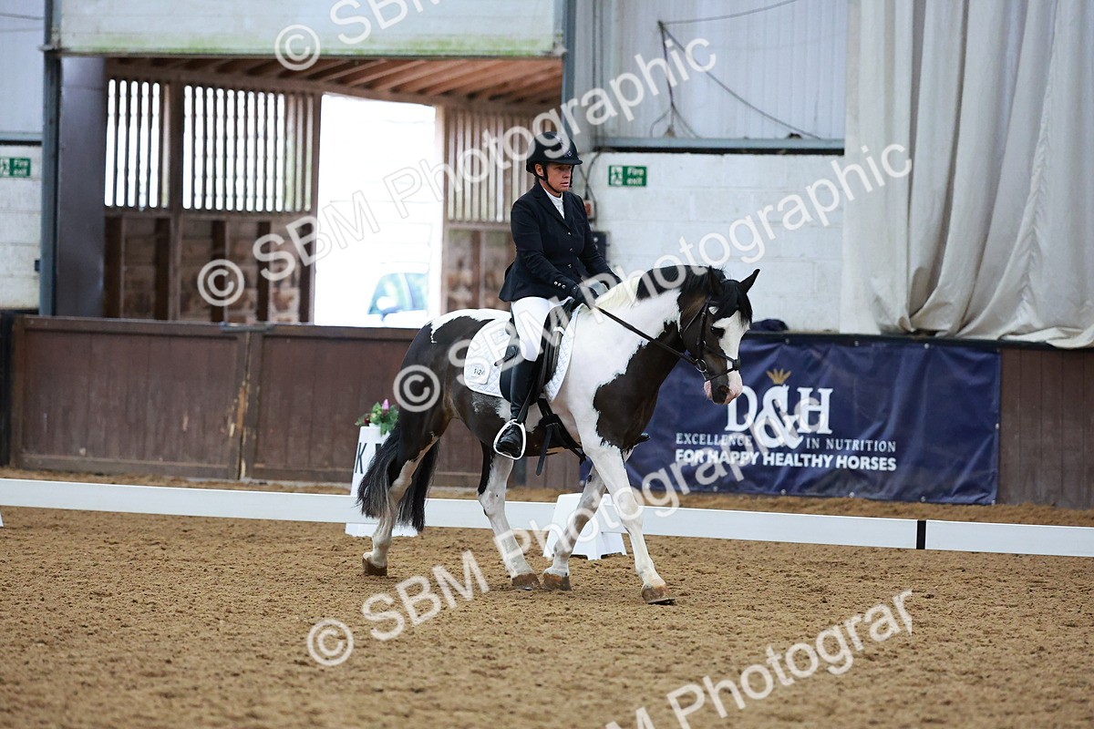 SBM_000841 - Class 3 - Intro 4 championship Open - 10.25-11.221