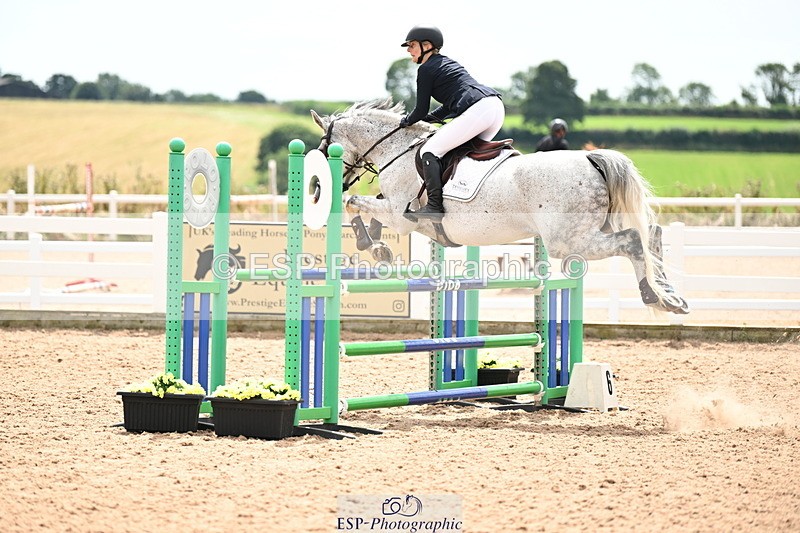 240802A-132818-04601 - Cls 25 1.05m Amateur Qualifier