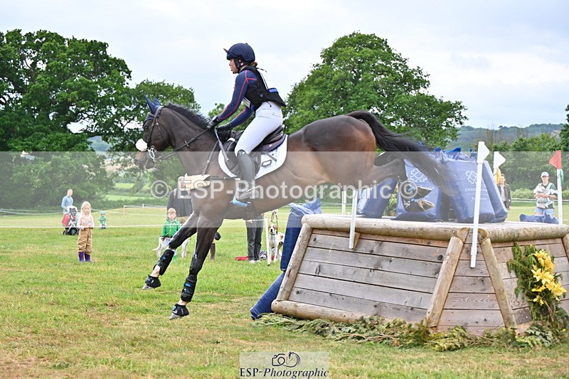 250524A-103532-09340 - A-060-Sophie.Wildern-CARTOON.HERO