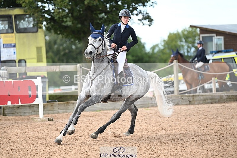 240913A-144247-04895 - Cls 17 National 1.30m Open