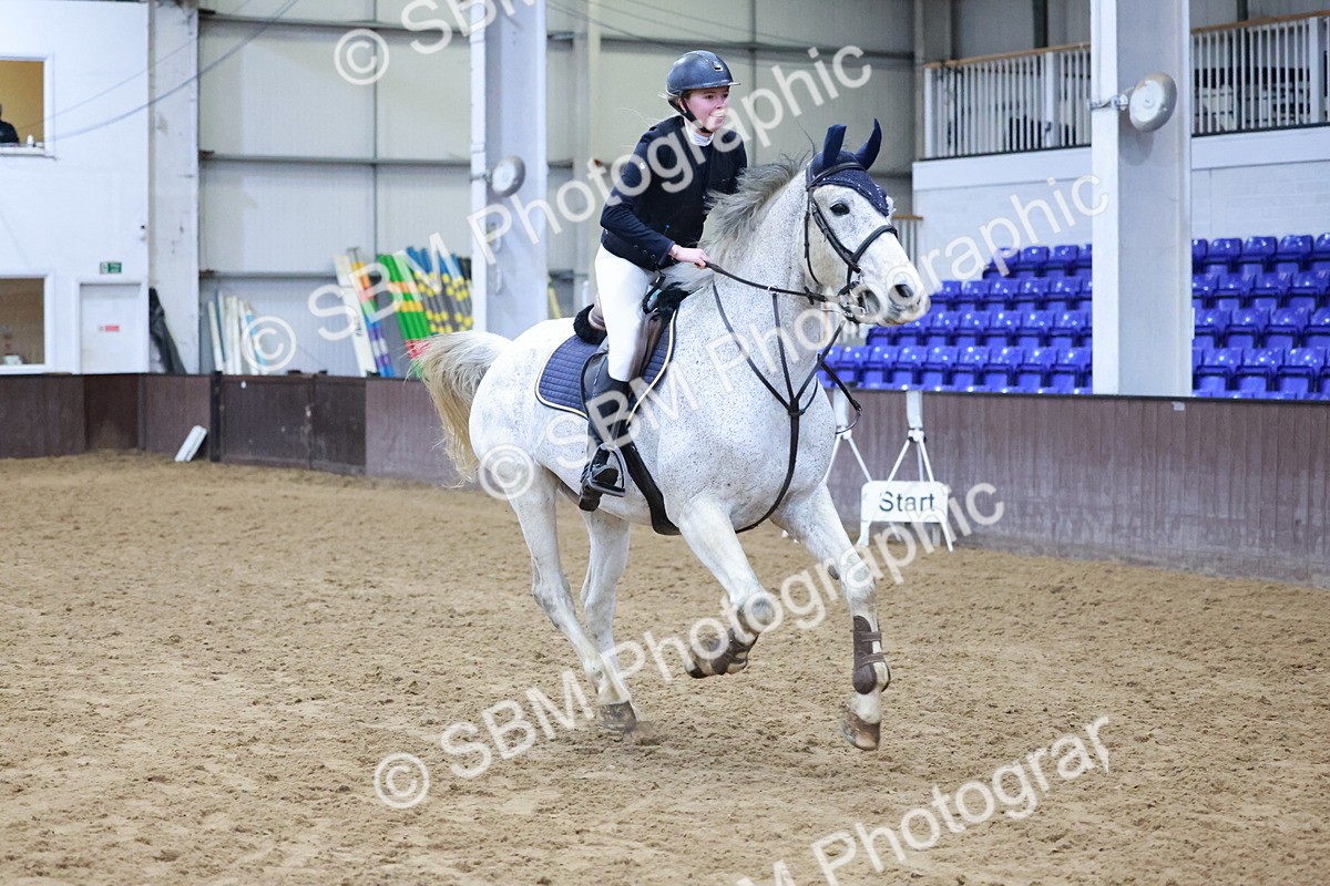 SBM_007697 - Class 24 - Nupafeed Supplements Senior Discovery/ 1m Open