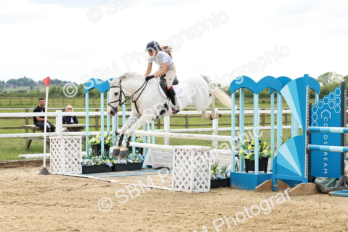 SBM_006086 - Class 19 - Senior Newcomers - 1.10m