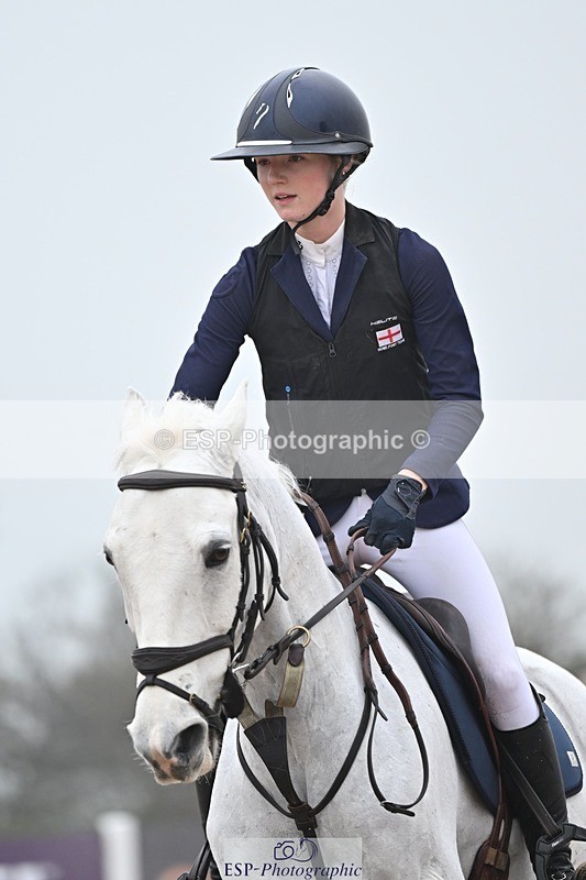 251115-131635-00913 - Cls 14+15 Junior 1.20m and 148cm