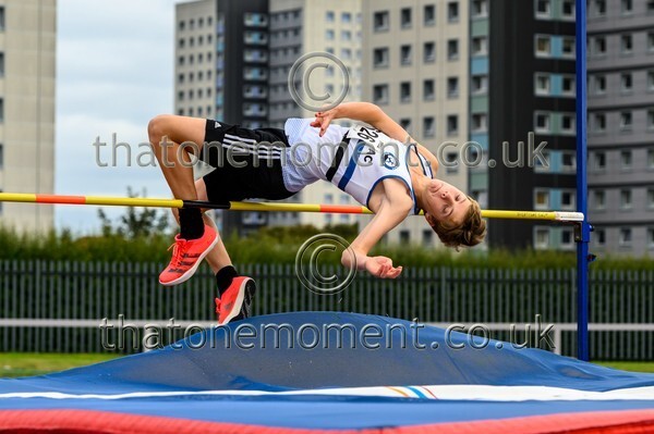 Age25SAT-914735 - Field Male