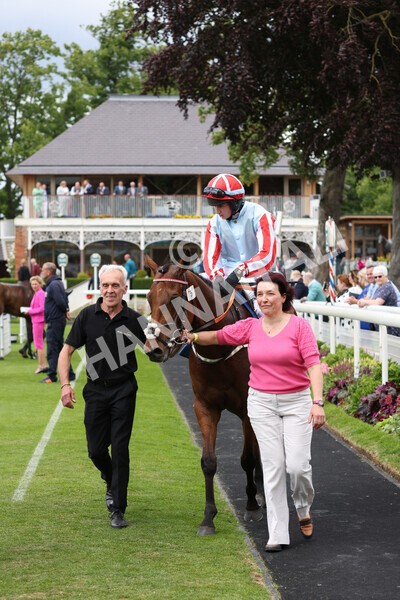 yr11062022r2-94 - Race 2 2.00pm Queen Mother's Cup