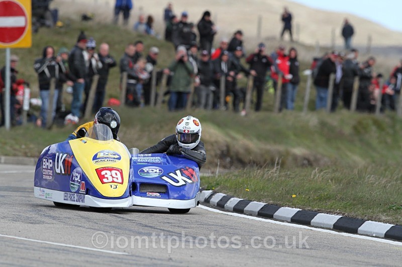 David Hirst/ Dicky Gale - Sure Sidecar Race 1