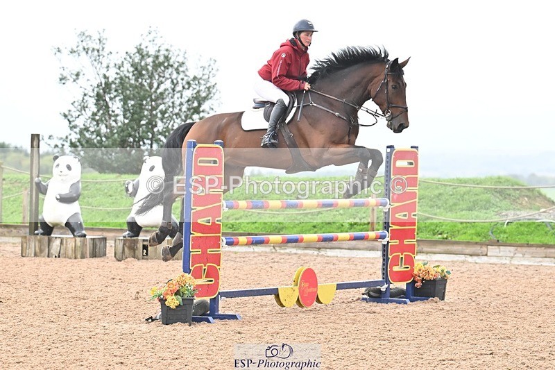 251003-133247-01147 - Cls 3 Foxhunter and 1.20m