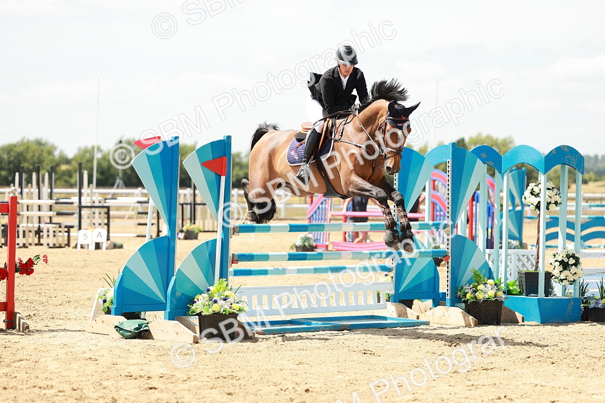 SBM_007603 - Class 3 - Senior Newcomers - 1.10m Open