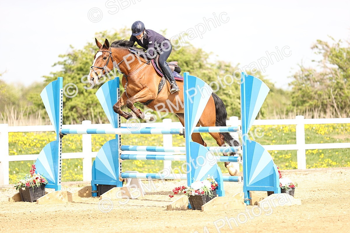  - Class 13 - Senior Foxhunter - 1.20m