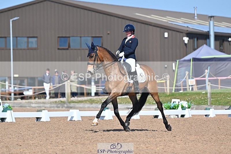 250405-105626-10058 - 115-Isla.Sully-Vagabond.De.Massa