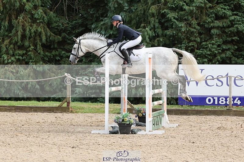 250703A-170210-06167 - Cls 10 1.05m Amateur Q and Open