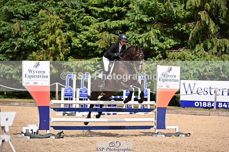 250802A-150729-06170 - F-284-Roxi.Foster-SKYES.ARCOS